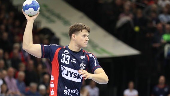 Aaron Mensing von der SG Flensburg-Handewitt. © Imago images / Beautiful Sports Foto: Mario Koberg