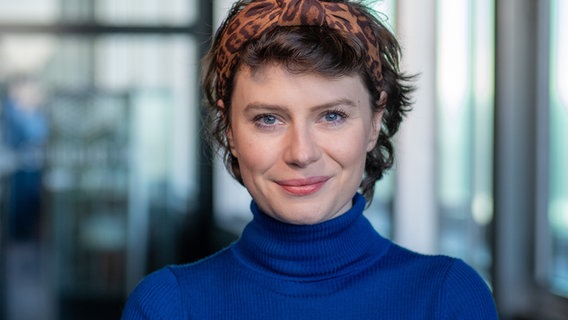 Porträtfoto der ARD-Korrespondentin Franziska Hoppen © rbb Foto: Thomas Ernst