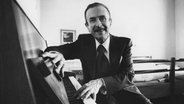 Der chilenische Pianist Claudio Arrau (1903-1991) auf einer undatierten Aufnahme am Klavier. © picture-alliance / /HIP | Keystone Archives 