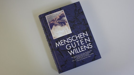 Cover des Buches "Menschen guten Willens" von Henryk Swiebocki  Foto: Oliver Diedrich