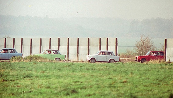 Grenzöffnung an der B 208 am 12.11.1989 © Bundespolizei Ratzeburg Foto: Sigurd Müller