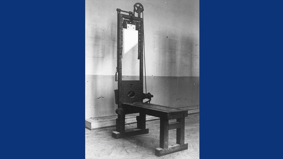 Das Fallbeil im Untersuchungsgefängnis Hamburg, mit dem Todesurteile vollstreckt wurden. © Staatsarchiv Hamburg 