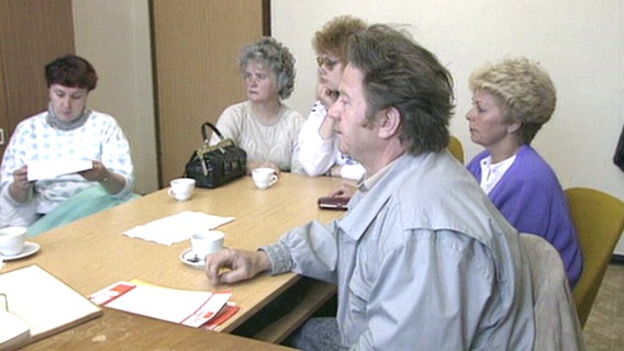 1991 sitzen ehemalige FDGB-Mitarbeiter beim Betriebsrat des Fedi.  