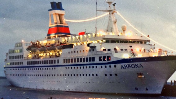 Archivfoto des DDR-Kreuzfahrtschiffes Arkona. © Hannes Wichmann Foto: Hannes Wichmann