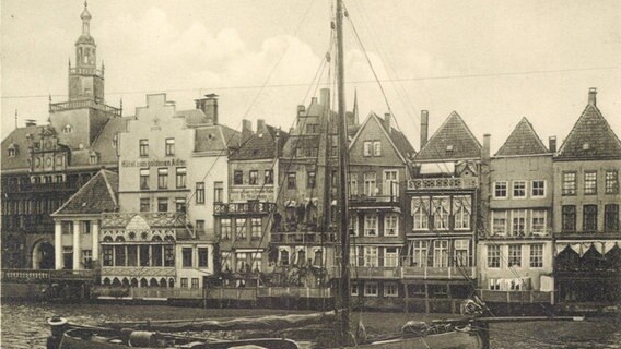Das alte Rathaus in Emden am Delft - aufgenommen 1920 © Stadt Emden 
