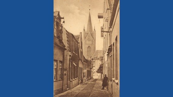 Emder Altstadt mit Blick auf die Große Kirche © Stadt Emden 