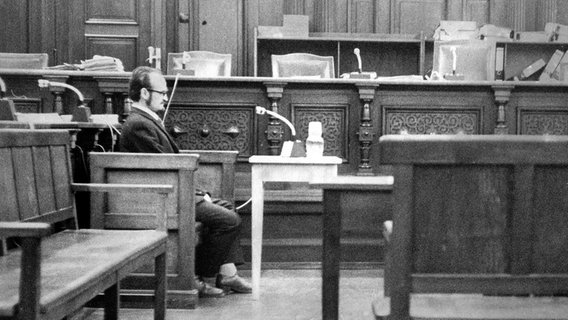 Frauenmörder Fritz Honka vor Gericht ( 12.11.1976) © picture-alliance / dpa-Bildarchiv 
