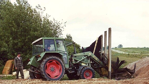 Brückenbau an der ehemaligen Grenze 1990. © Marlene Rautenberg Foto: Marlene Rautenberg