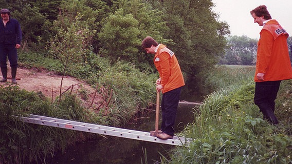Brückenbau an der ehemaligen Grenze 1990. © Peter Sukiennik Foto: Peter Sukiennik