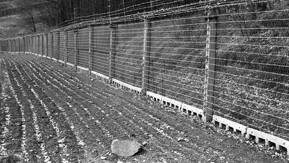 DDR - innerdeutsche Grenze - Thüringen © picture-alliance/ ZB Foto: Peter Leske