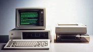 Der erste IBM PC 5150 aus dem Jahr 1981. © picture-alliance/ dpa Foto: Ibm/Ho