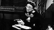 Die britische Schriftstellerin Edith Sitwell (1887-1964), im Jahr 1962 © CSU Archives/Everett Collection / Everett Collection 
