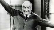 Louis de Funès. Hier eine Szene aus: "Les grandes Vacances" de Jean Girault, 1967 © picture-alliance / Leemage 