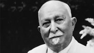 Dr. John Harvey Kellogg, Erfinder der gleichnamigen Cornflakes, im Jahr 1942 © picture alliance / AP 