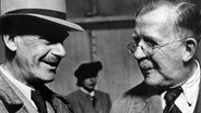 Heinrich (r.) und Thomas Mann 1940 in New York. © picture-alliance/ dpa Foto: Keystone