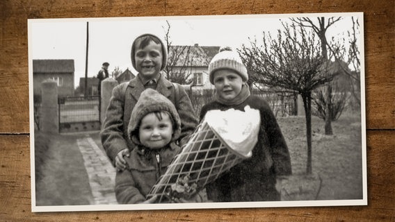 Drei Kinder von Anna Möschter aus Hamburg, undatierte Aufnahme- © Privat 