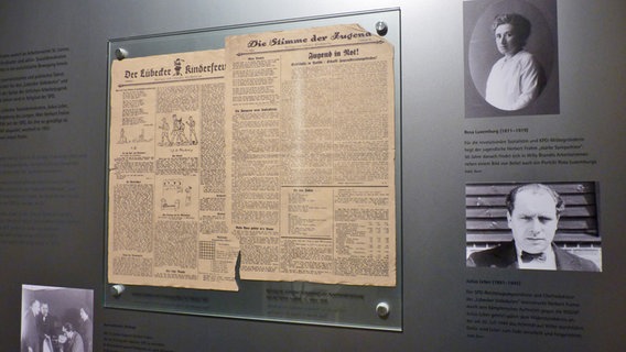 Ausschnitte aus Zeitungen, für die Willy Brandt als Schüler schrieb © NDR Foto: Irene Altenmüller