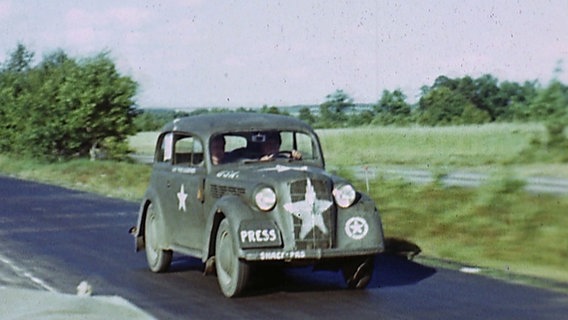 Screenshot aus den Farbfilm-Aufnahmen im Juni 1945 in Hamburg. © Konstantin von zur Mühlen 