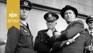 Der Oberkommandierenden der NATO-Streitkräfte Dwight D. Eisenhower zu Besuch Sola, Norwegen. Übergabe der Thunder-Düsenjäger, (v.l.) Generalleutnant Bjarne Oen, Dwight D. Eisenhower, Jens Christian Hauge und Lauris Norstad, Kommandeur der NATO-Luftwaffe, 23.08.1951. © IMAGO / NTB 