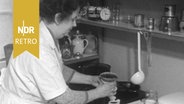 Frau in der Küche eines Seemannsheims, 1950er Jahre. © NDR Archiv Screenshot 