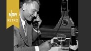 Sänger und Schauspieler Rudi Schuricke bei den Dreharbeiten zum Film "Heimweh nach dir", Berlin 1952 © IMAGO / Future Image 