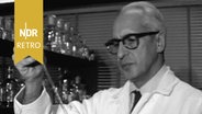 Prof. Dr. Severo Ochoa, Biochemiker am Medizinischen Institut der Universität New York (1959). © NDR Archiv Screenshot 
