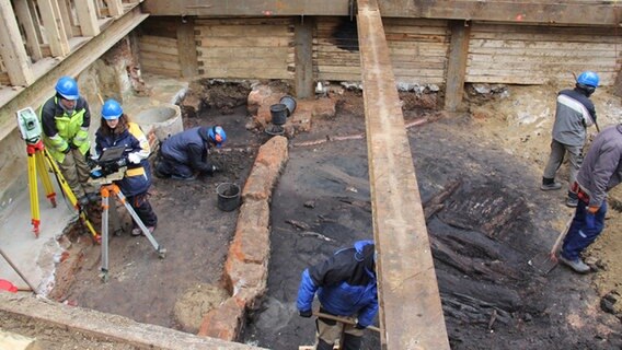 Ausgrabungen am Hopfenmarkt in Hamburg Ausgrabungen am Hopfenmarkt in Hamburg © Archäologisches Museum Hamburg