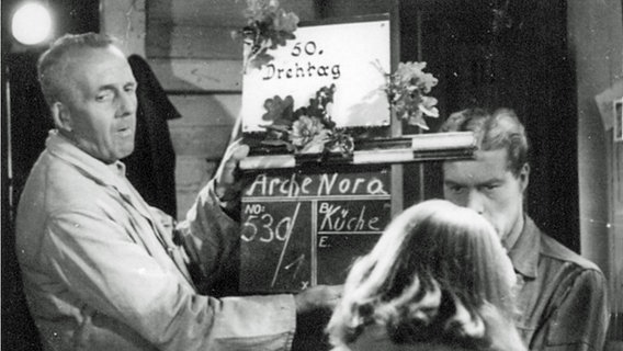 Historische Aufnahme von den Dreharbeiten zu dem Film "Arche Nora" im Jahr 1947 © Staatsarchiv Hamburg 