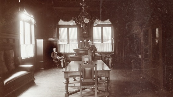 Das gemeinsame Vorstandszimmer oder auch Direktorenbüro der Continental von Adolf Prinzhorn und Siegmund Seligmann 1890. © Continental AG 