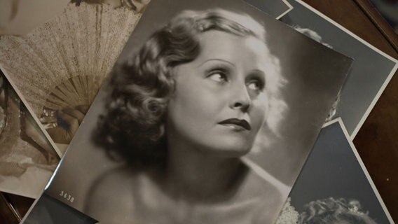 Megastar des deutschen Kinos in den 30er-Jahren: die Schauspielerin und Sängerin Lilian Harvey. © NDR Screenshot 