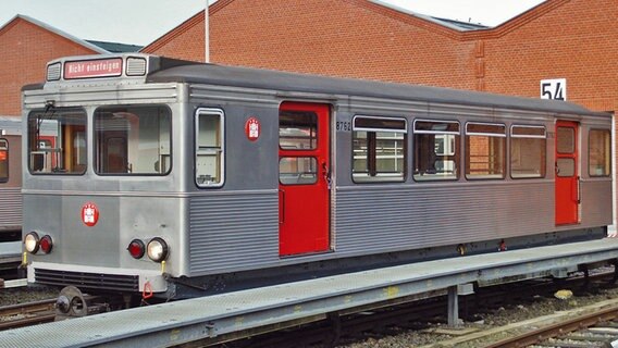 Hamburger U-Bahnzug, wie sie um das Jahr 1959 in Betrieb kamen © Hochbahn  Hamburg 