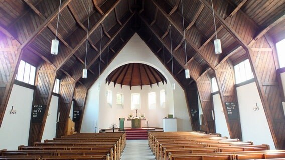 Der Saal der St.-Martinus-Kirche in Hamburg-Eppendorf  Foto: Marc-Oliver Rehrmann