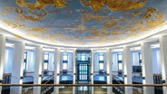 Das neue zweistöckige Foyer im Planetarium Hamburg © Planetarium Hamburg / Fotografenwerk Hamburg Foto: Fotografenwerk Hamburg