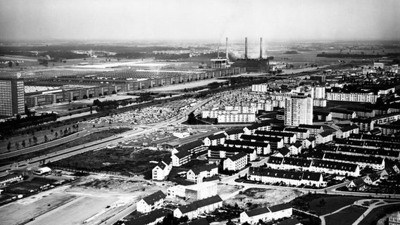 Die Wohnsiedlungen Wohltberg und Wellekamp in Wolfsburg in den 50er-Jahren. © Photo-Walterhöfer/667 