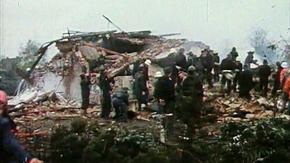 Wohngebiet in Vechta nach einem Flugzeugabsturz am 2. Mai 1975 © NDR/Tagesschau 