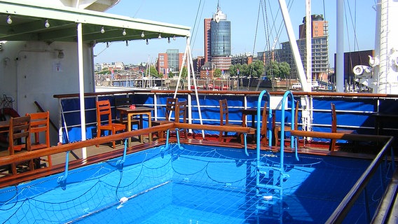 Schwimmbad an Deck der Cap San Diego © Cap San Diego 