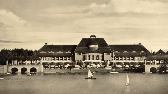 Die Stadthalle im Stadtpark mit See in einer historischen Aufnahme von 1937 © Archiv Stadtpark Verein Hamburg e.V. 