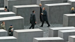 Holocaust-Mahnmal in Berlin: Stelenfeld von Peter Eisenmann. Holocaust-Mahnmal in Berlin: Stelenfeld von Peter Eisenmann. © dpa