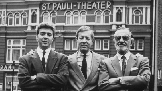 Thomas, Michael und Kurt Collien (v.l.n.r.) , zum 150. Jubiläum des St. Pauli Theaters 1991. © St. Pauli Theater 