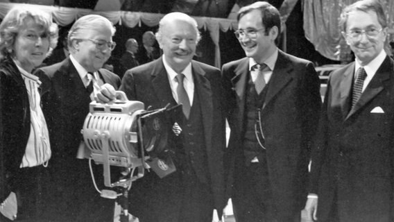 Die Führungsriege von Studio Hamburg (1980):  Helga Mauersberger, Claus Kühn, Gyula Trebitsch, Dr. Martin Willich und Otto Stingl (v.l.n.r.). © Studio Hamburg/NDR 