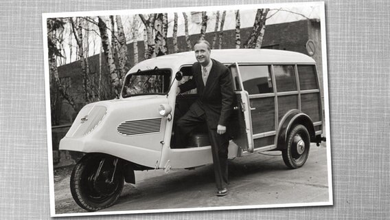 Firmengründer Oscar Vidal steigt aus einem Tempo Hanseat (1950er-Jahre) © Museum der Arbeit, Hamburg 