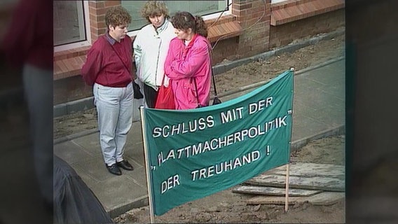 Bauernproteste gegen die Arbeit der Treuhand-Tochter BVVG.  