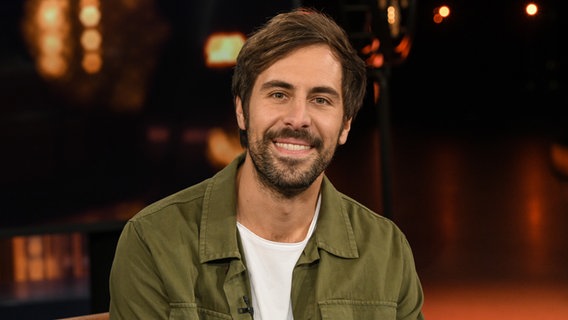 Max Giesinger in der NDR Talk Show Spezial. © NDR Foto: Uwe Ernst