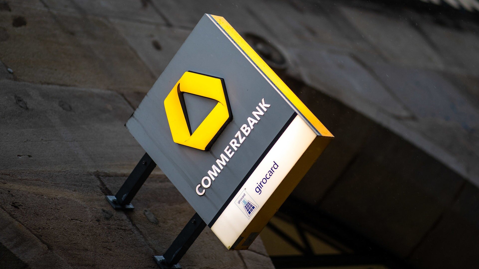 Commerzbank Schliesst Filialen In Mecklenburg Vorpommern Ndr De Nachrichten Mecklenburg Vorpommern