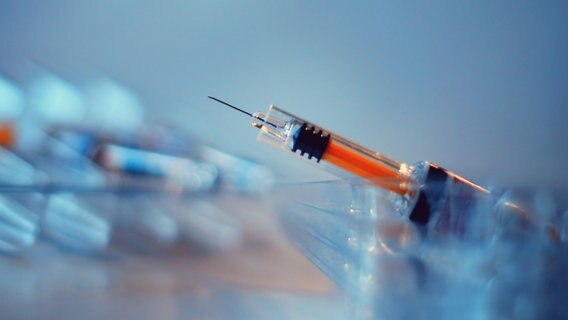 Closeup of vaccination syringe © photocase Photo: willma ...
