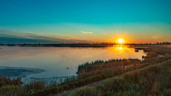 Anklamer Stadtbruch bei Sonnenaufgang. © NDR Foto: Jens Eickmeier aus Gettorf