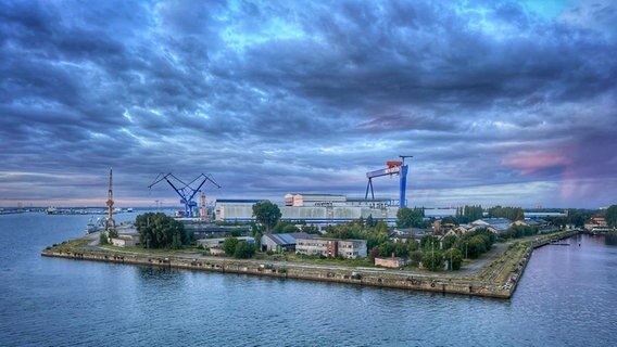 Morgendliche Hafenansichten in Warnemünde © NDR Foto: Katrin Schäfer aus Ribnitz-Damgarten