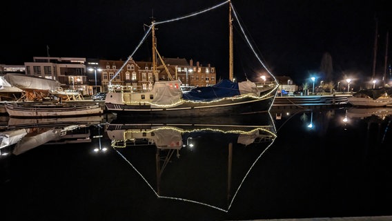 Der Greifswalder Museumshafen bei Nacht © NDR Foto: Henning Thomsen aus Greifswald