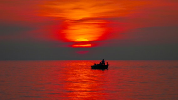Idyllischer Abendhimmel über der Ostsee in Heiligendamm © NDR Foto: Laura Sitarek-Schulz aus Brodhagen