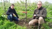 Smarte Bewässerungsanlage im Einsatz auf einem Obsthof . © NDR Foto: Astrid Wulf